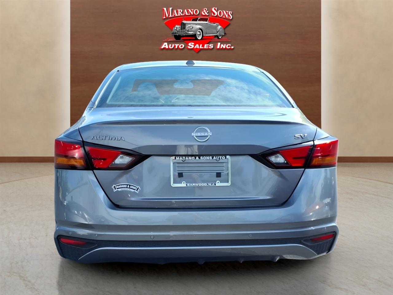 Nissan Altima 2.5 SV Sedan 2024