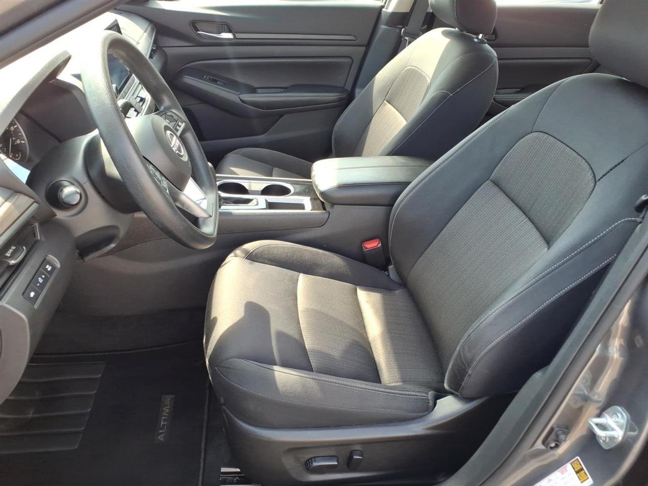 Nissan Altima 2.5 SV Sedan 2024