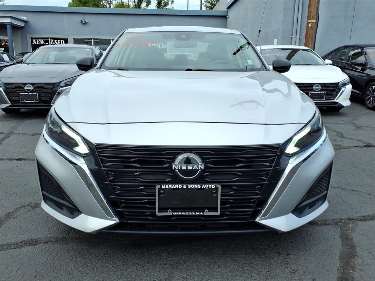 Nissan Altima 2.5 SV Sedan 2024