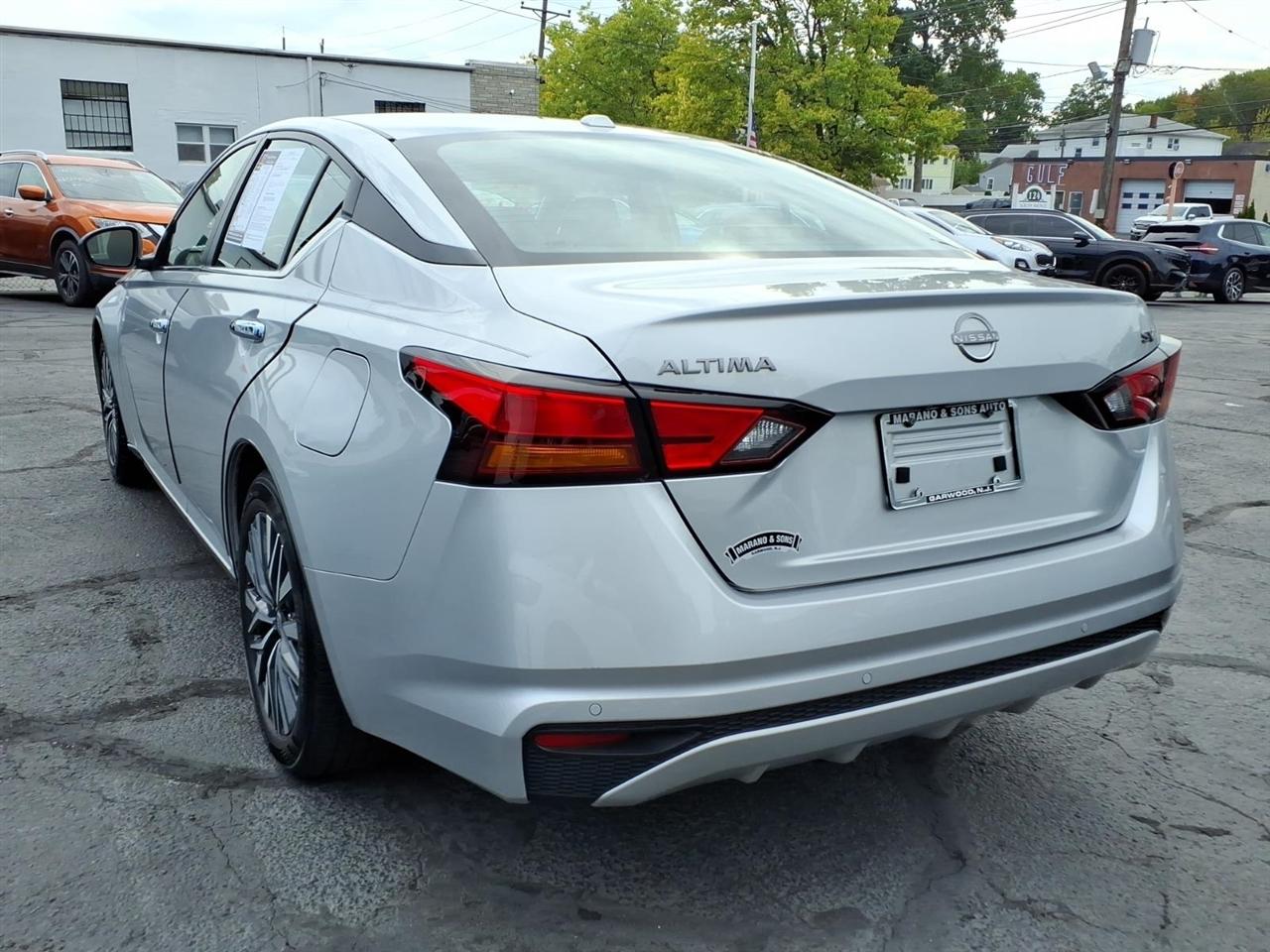 Nissan Altima 2.5 SV Sedan 2024