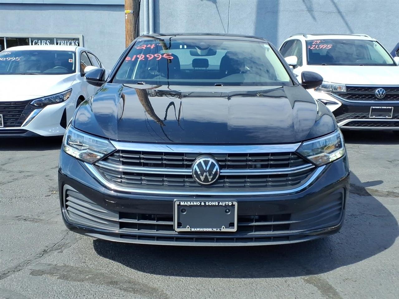 Volkswagen Jetta S Auto 2024