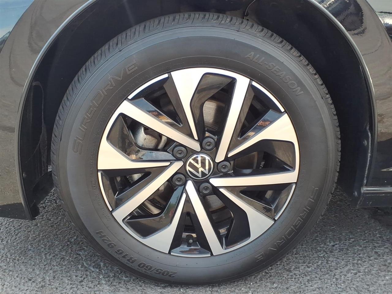 Volkswagen Jetta S Auto 2024