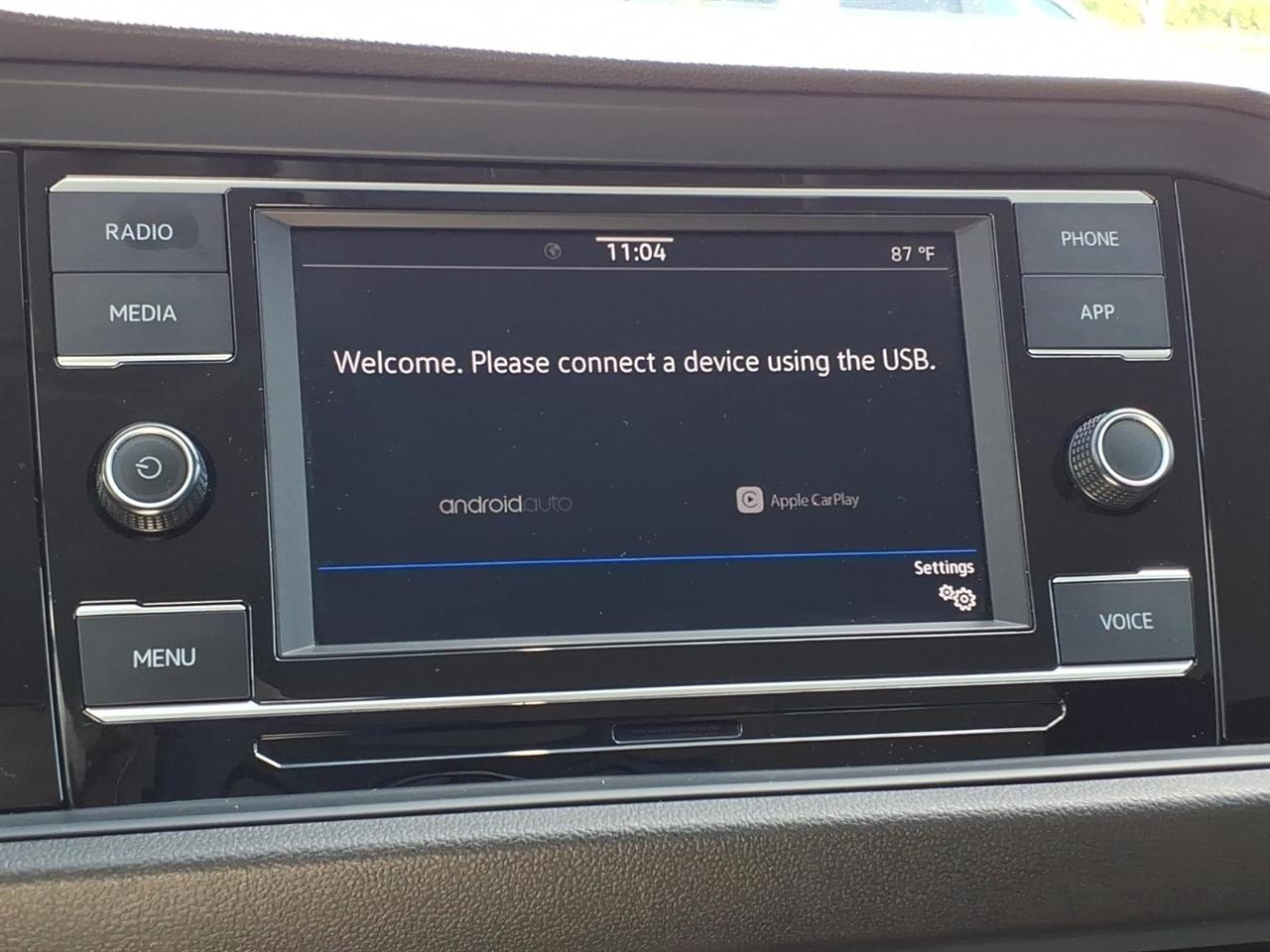 Volkswagen Jetta S Auto 2024