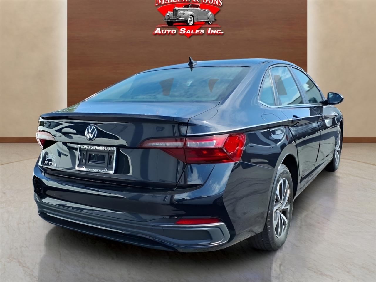 Volkswagen Jetta S Auto 2024