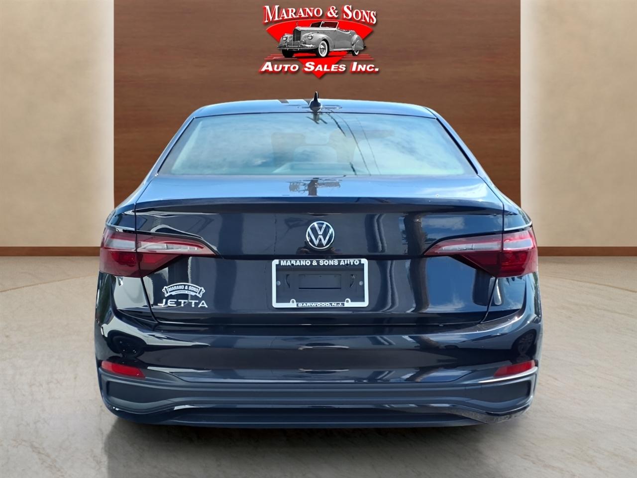 Volkswagen Jetta S Auto 2024