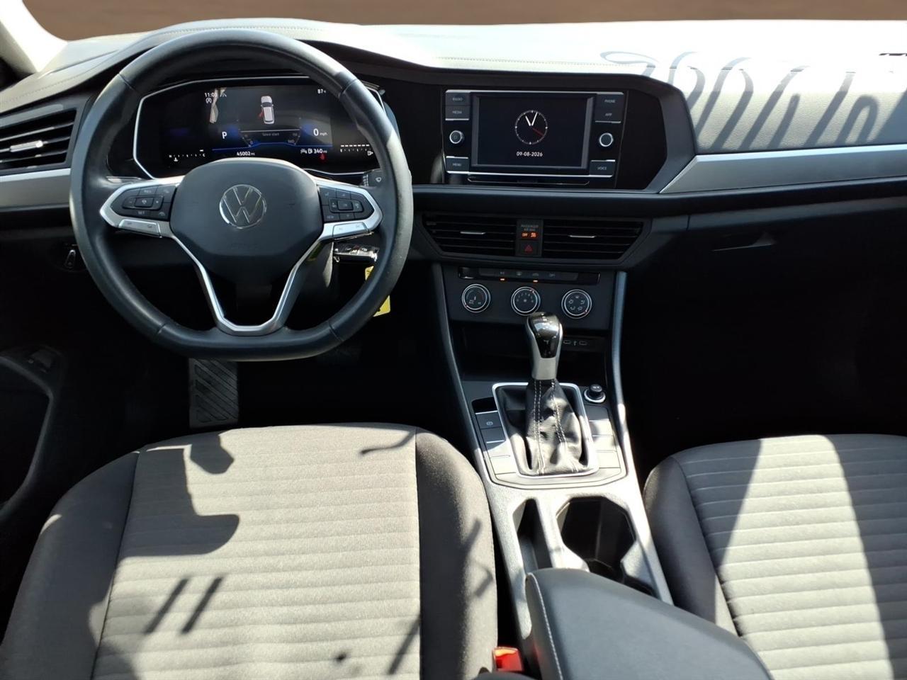 Volkswagen Jetta S Auto 2024