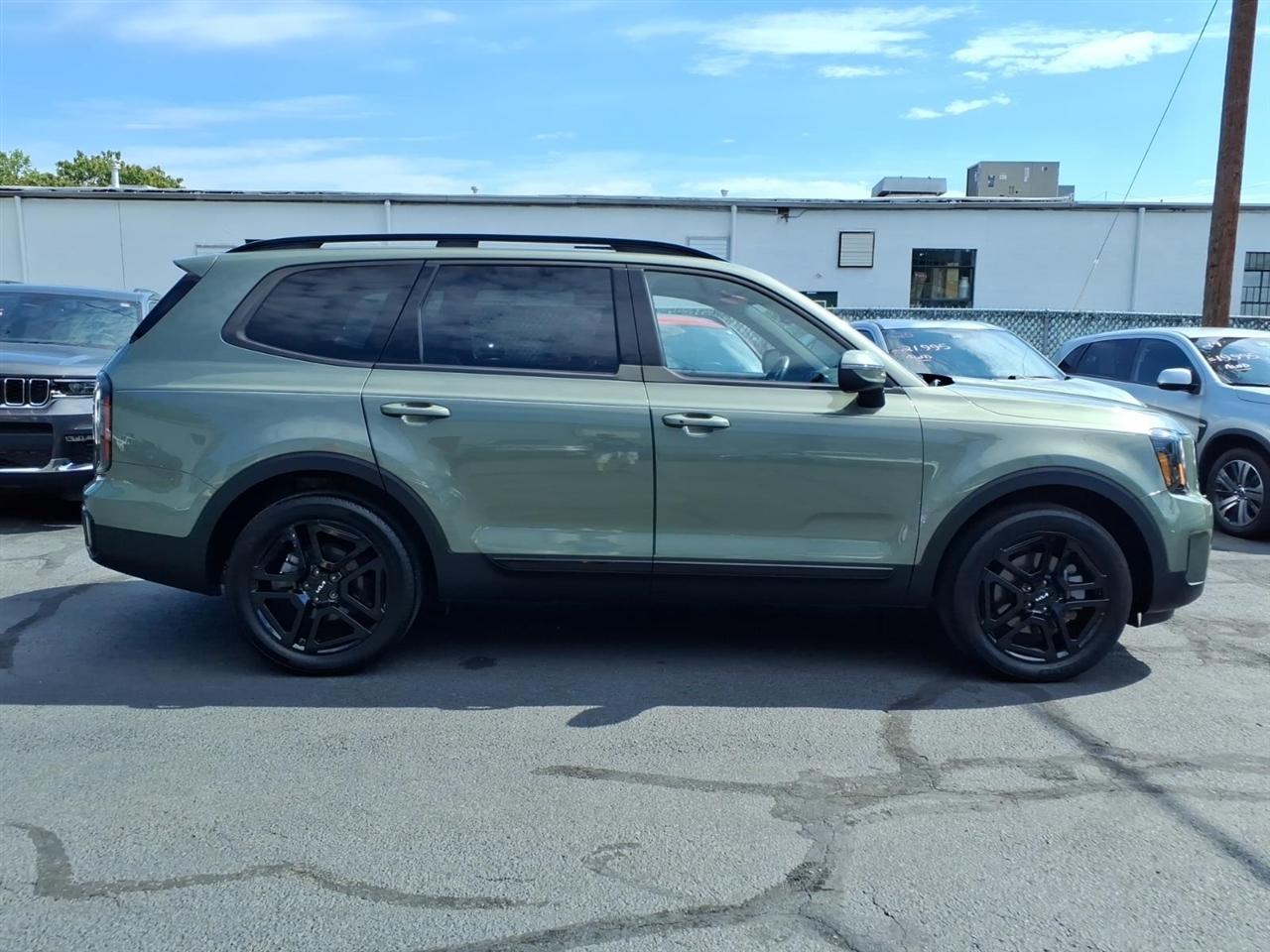 Kia Telluride EX X-Line AWD 2024