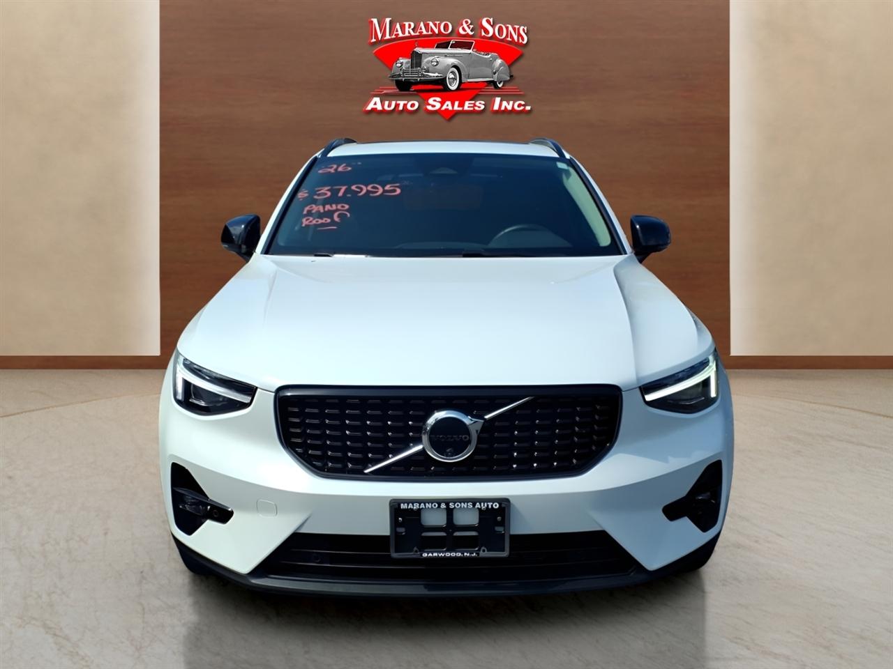 Volvo XC40 B5 AWD Plus 2026