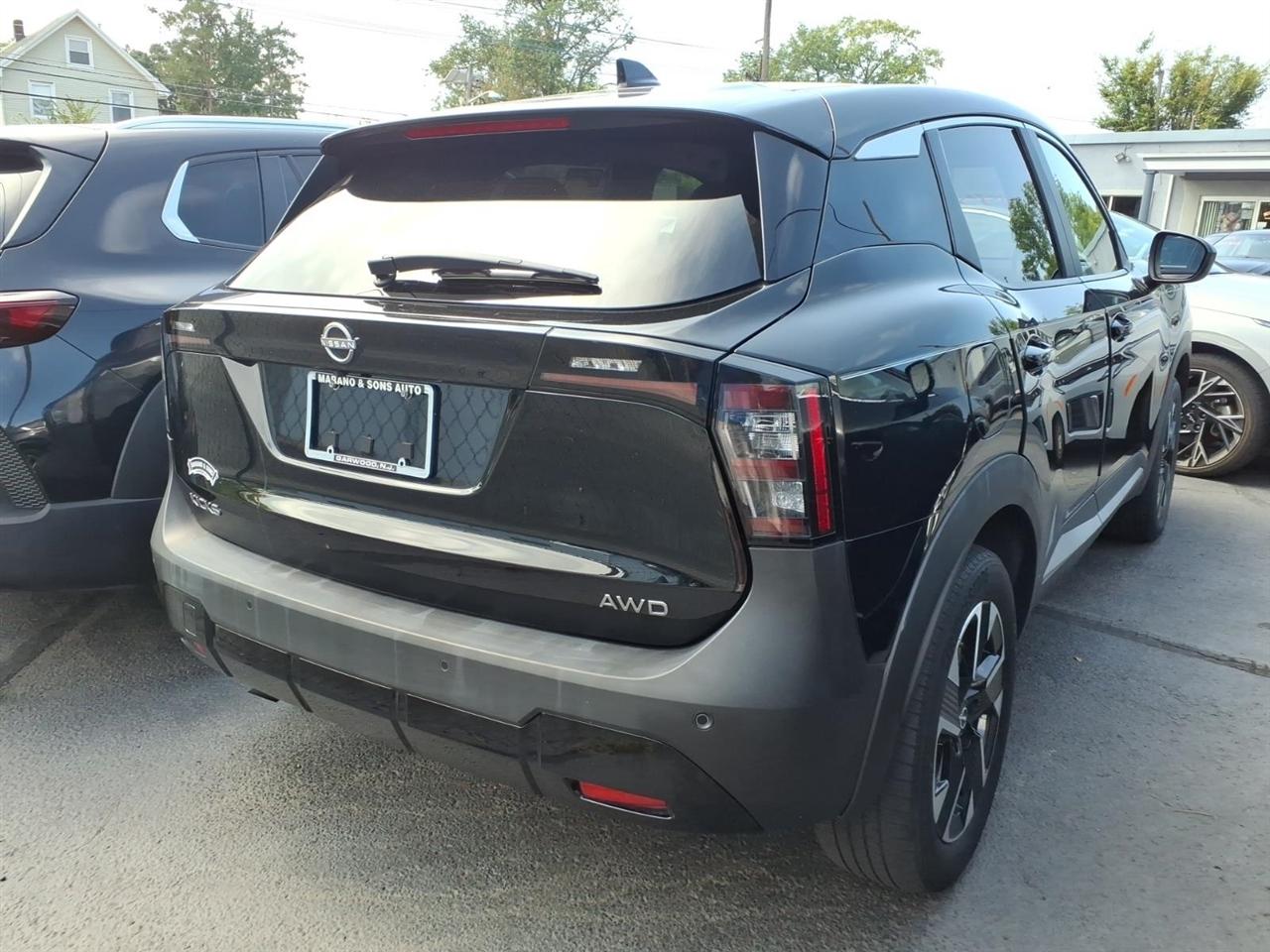 Nissan Kicks SV AWD 2025
