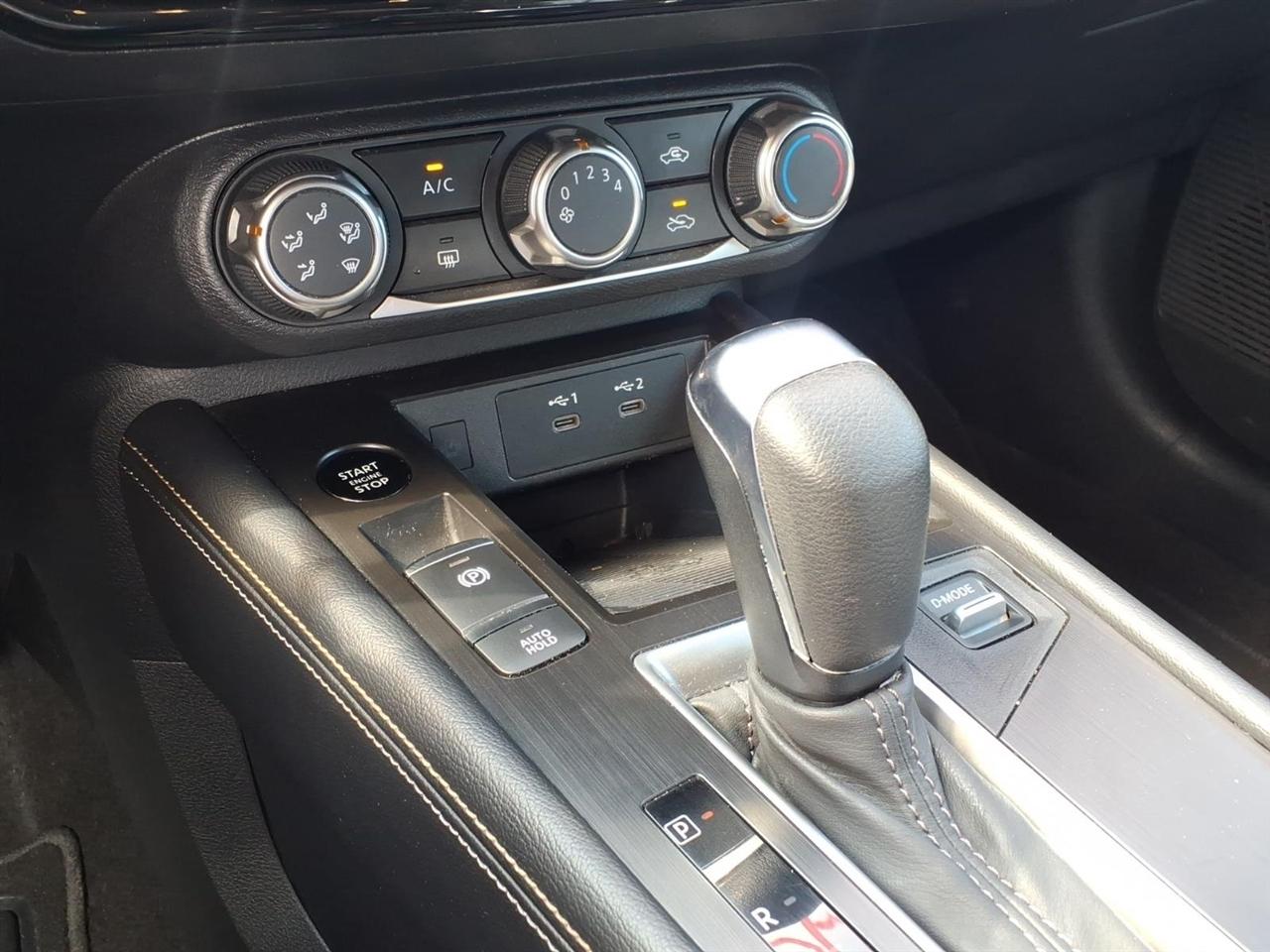 Nissan Kicks SV AWD 2025