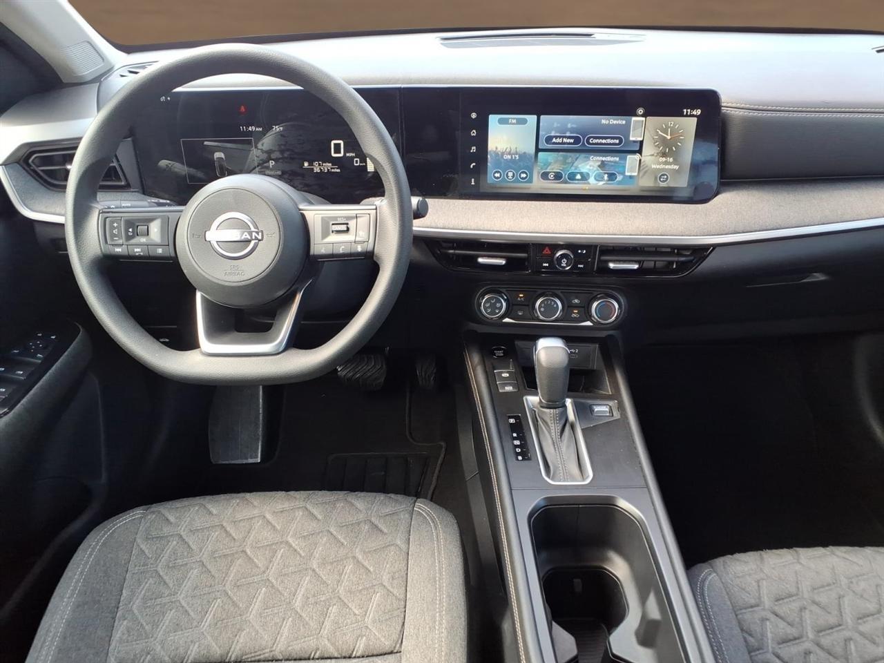 Nissan Kicks SV AWD 2025