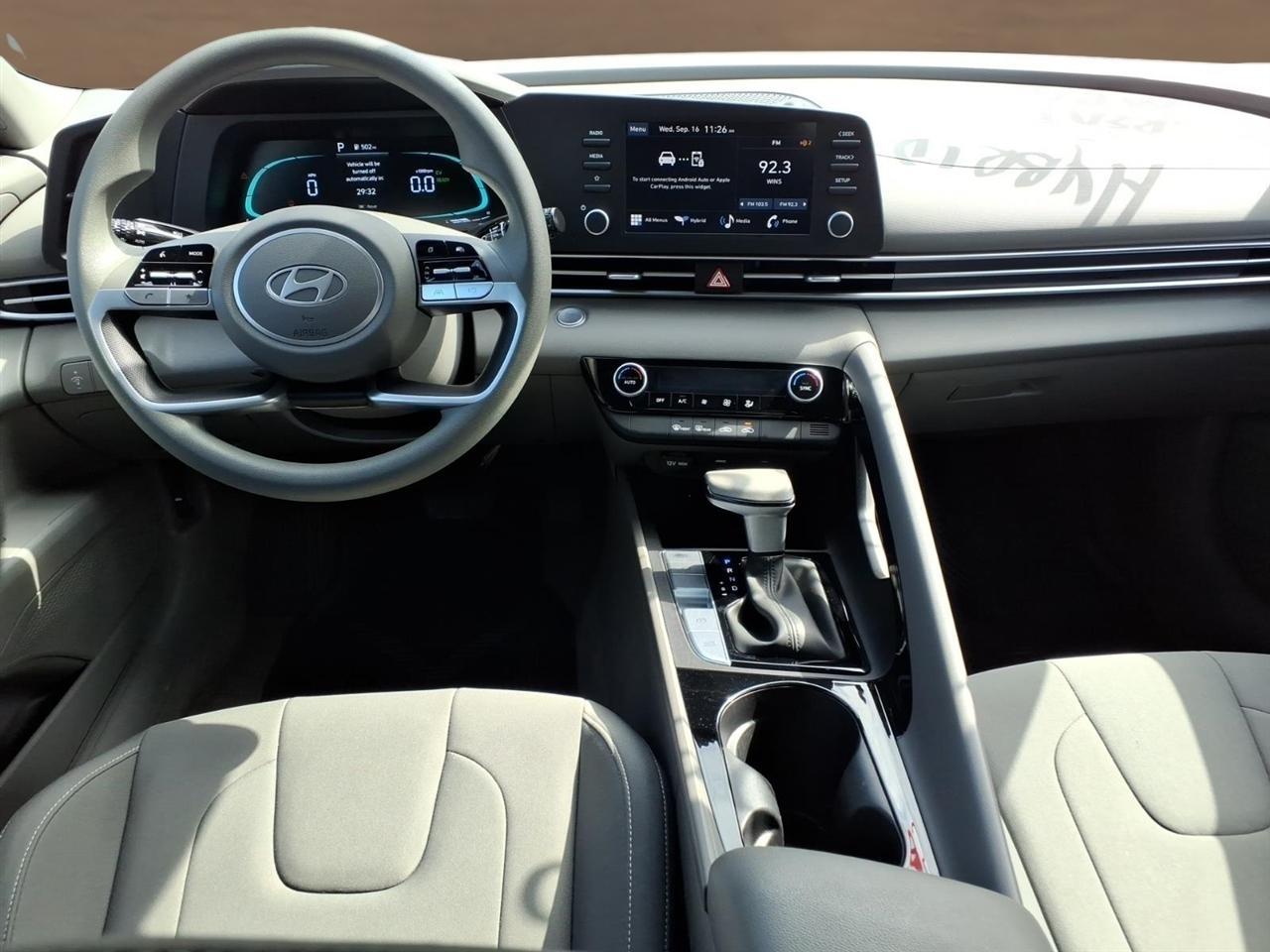 Hyundai Elantra Hybrid Blue DCT 2025