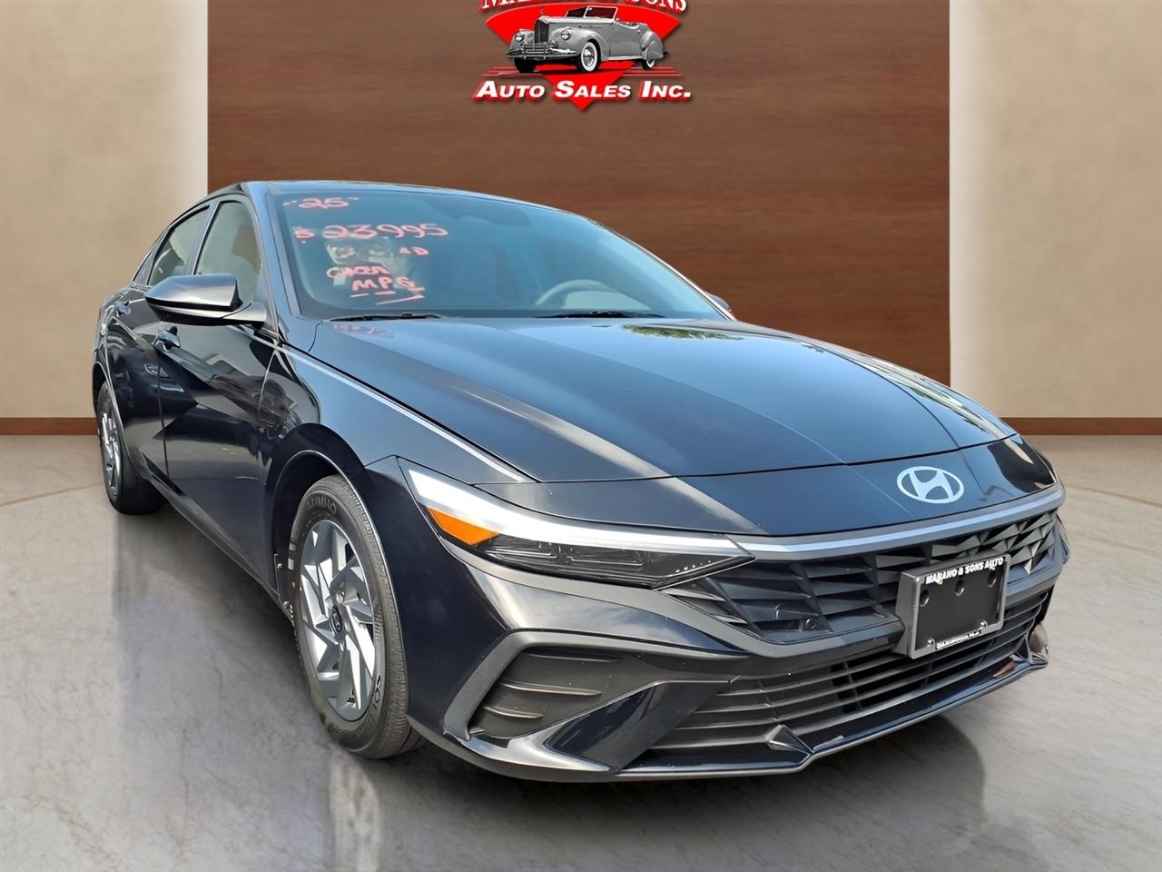 Hyundai Elantra Hybrid Blue DCT 2025