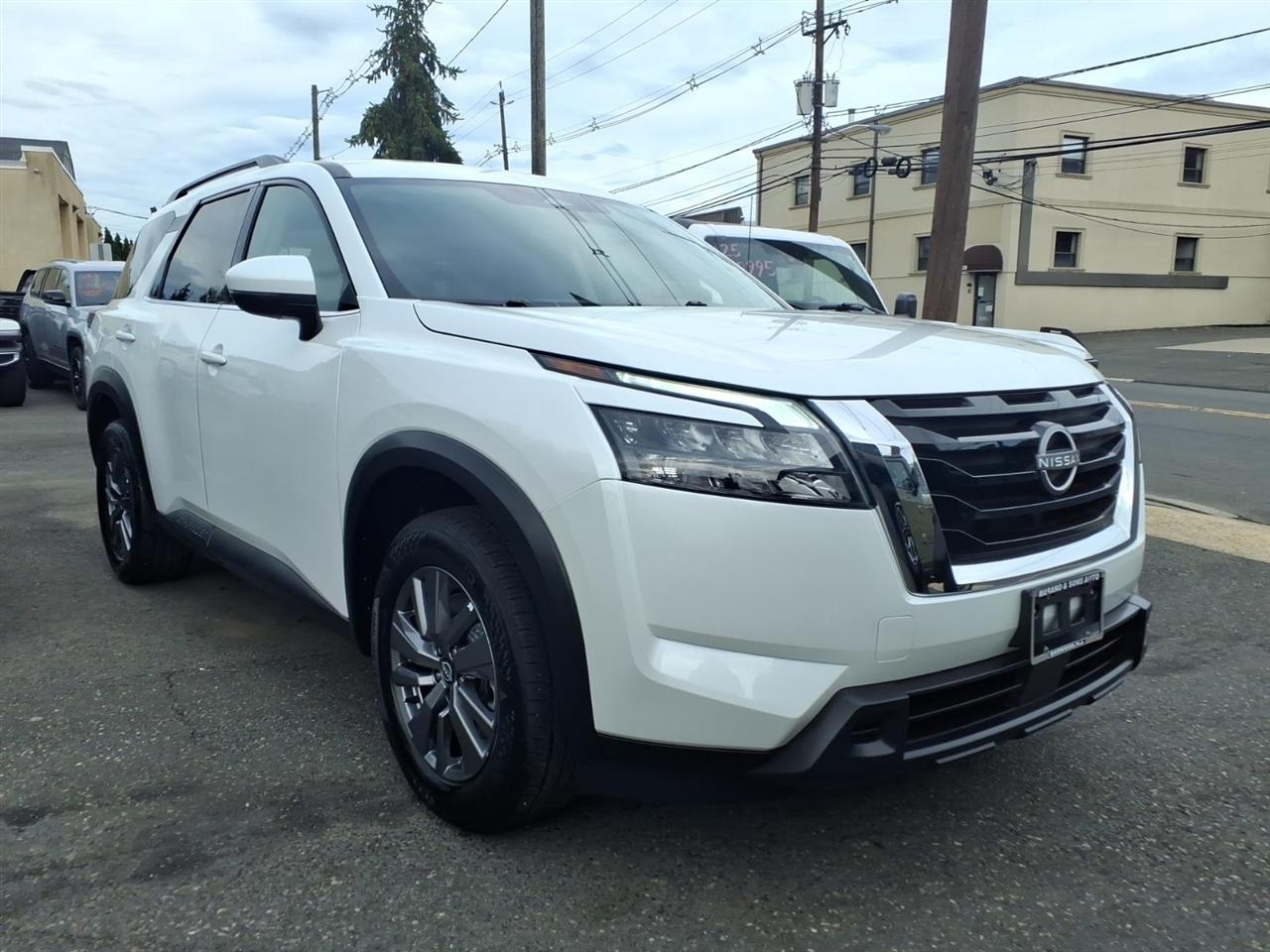 Nissan Pathfinder SV 2WD 2025