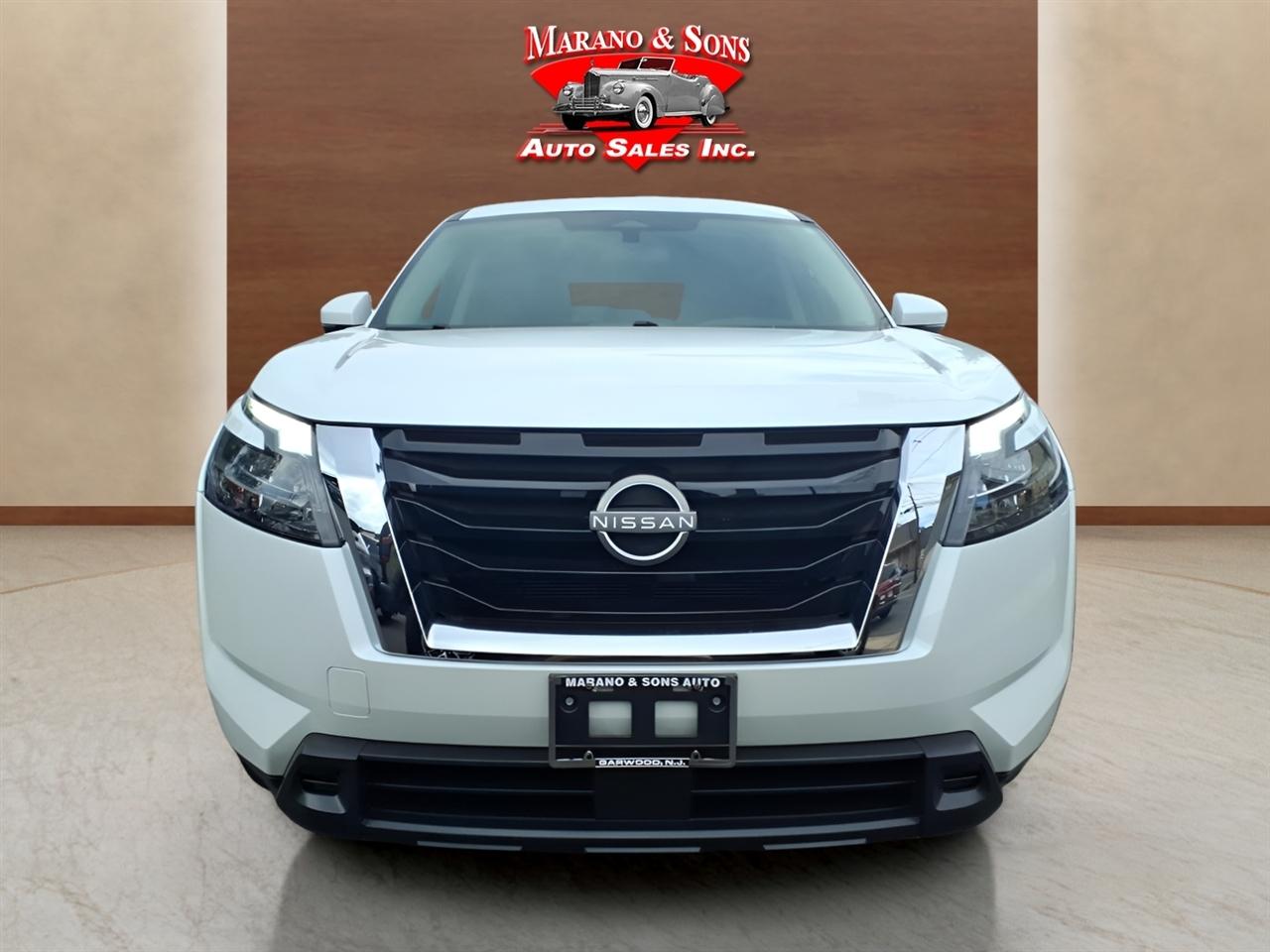 Nissan Pathfinder SV 2WD 2025