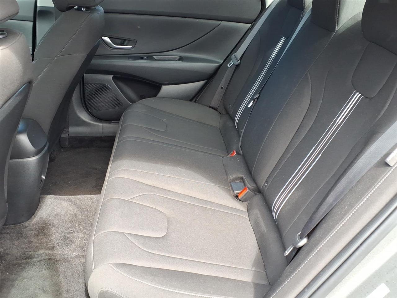 Hyundai Elantra Hybrid Blue DCT 2025