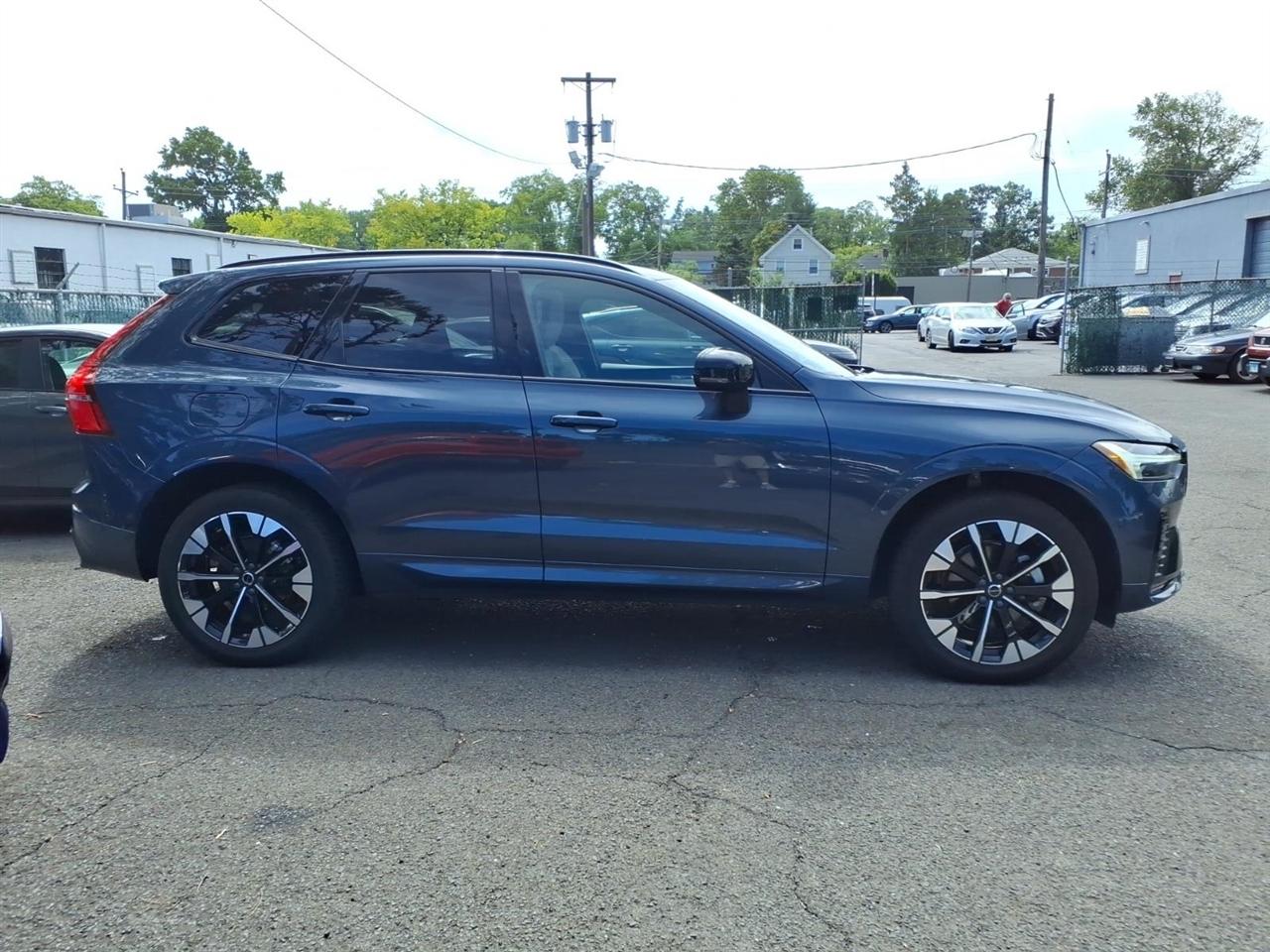 Volvo XC60 B5 AWD Plus 2026