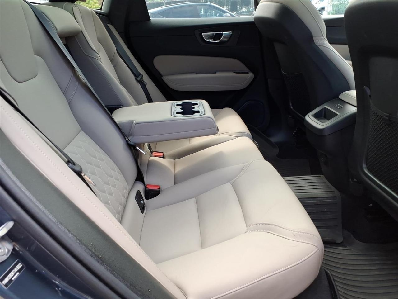 Volvo XC60 B5 AWD Plus 2026
