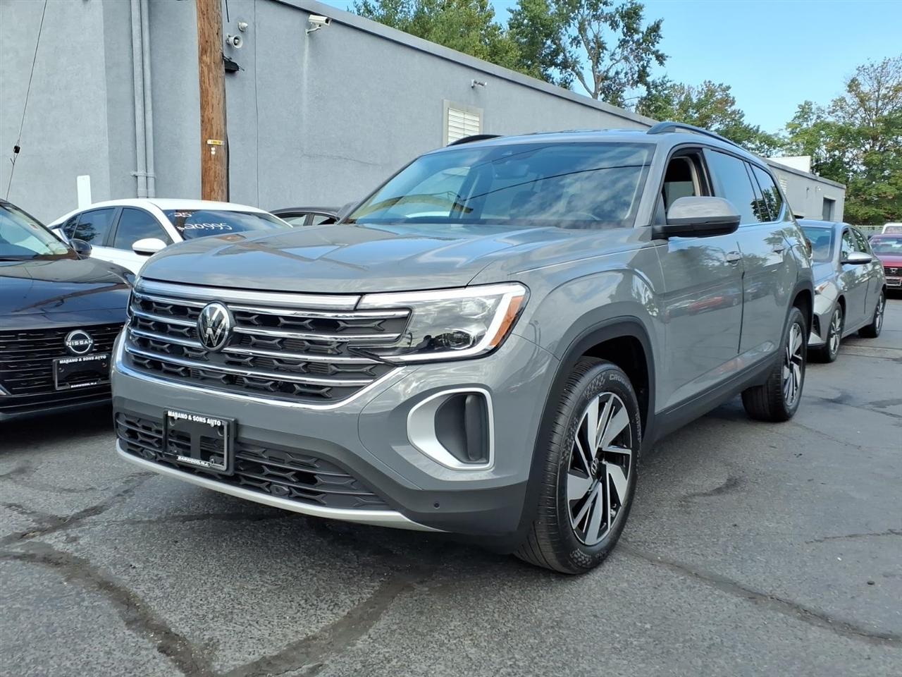Volkswagen Atlas 2.0T SE w/Technology 4MOTION 2026