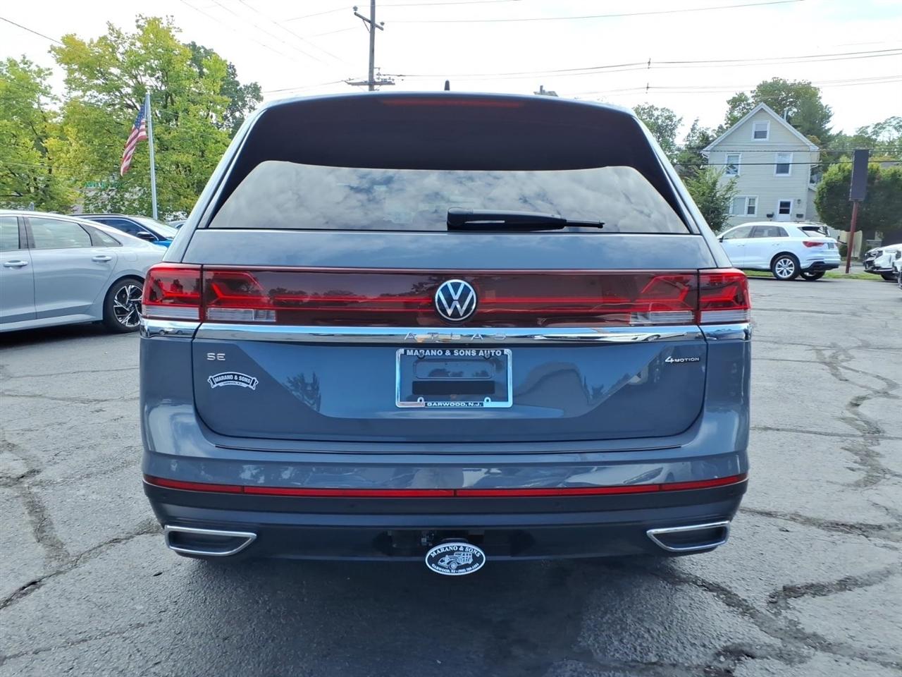Volkswagen Atlas 2.0T SE w/Technology 4MOTION 2026