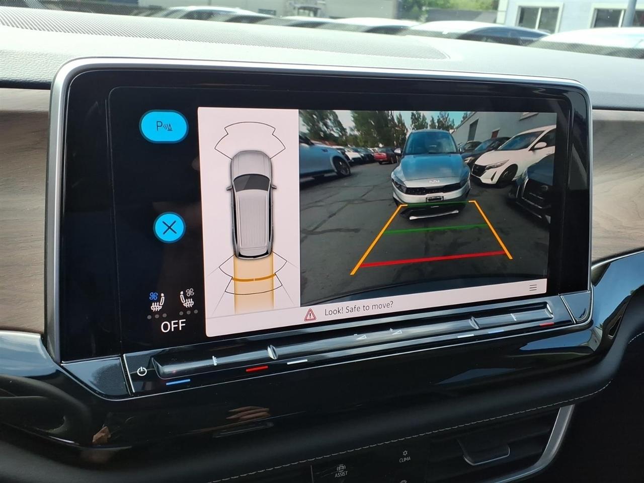 Volkswagen Atlas 2.0T SE w/Technology 4MOTION 2026