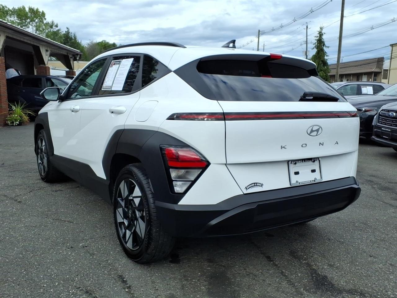 Hyundai Kona SEL FWD 2025
