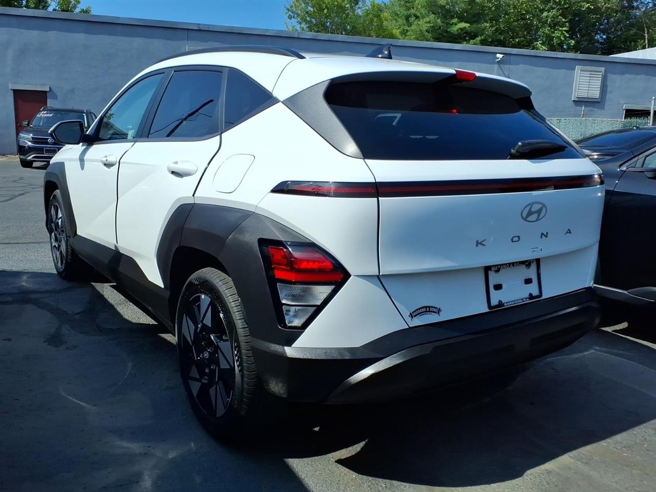 Hyundai Kona SEL FWD 2025