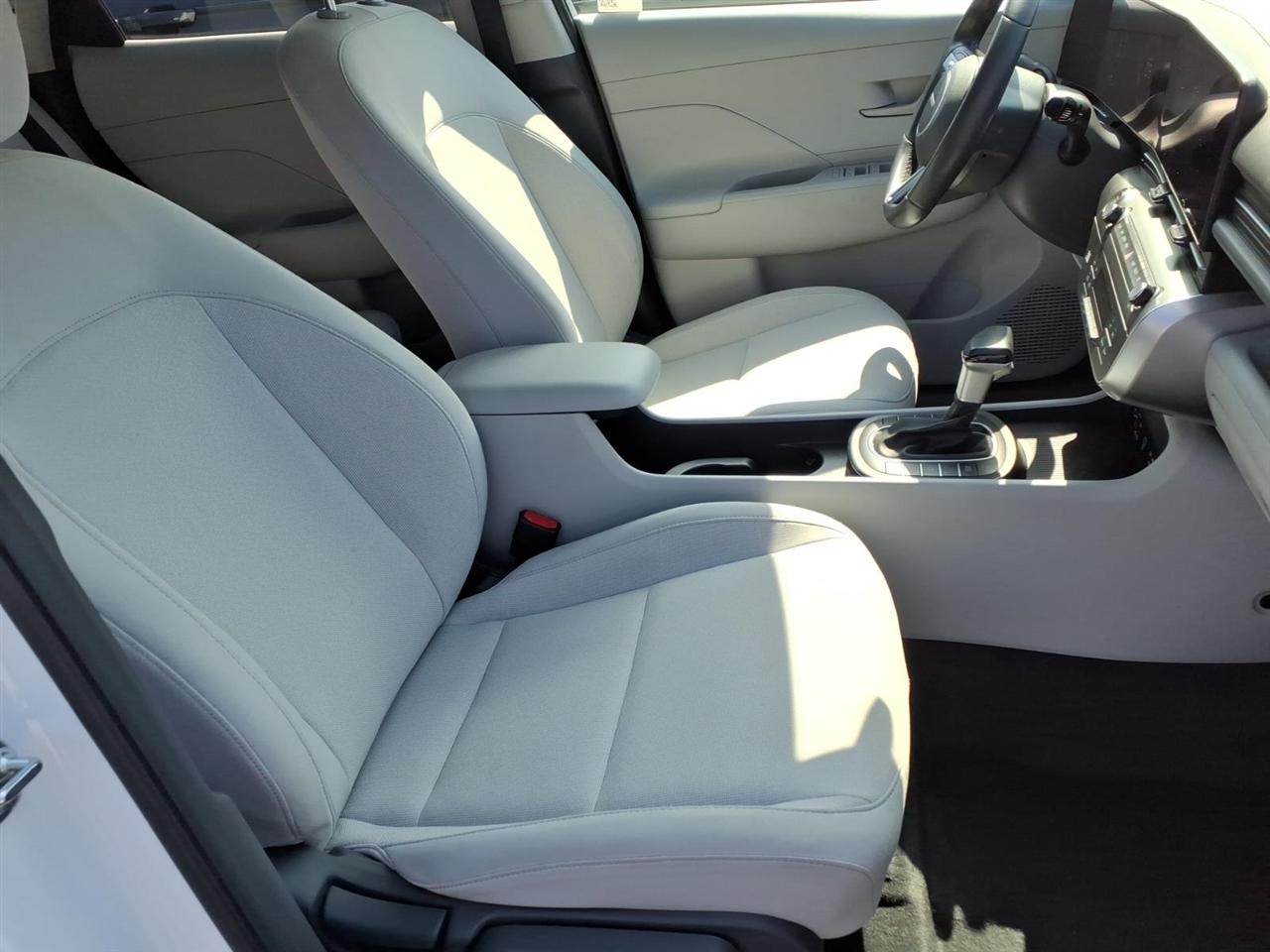 Hyundai Kona SEL FWD 2025