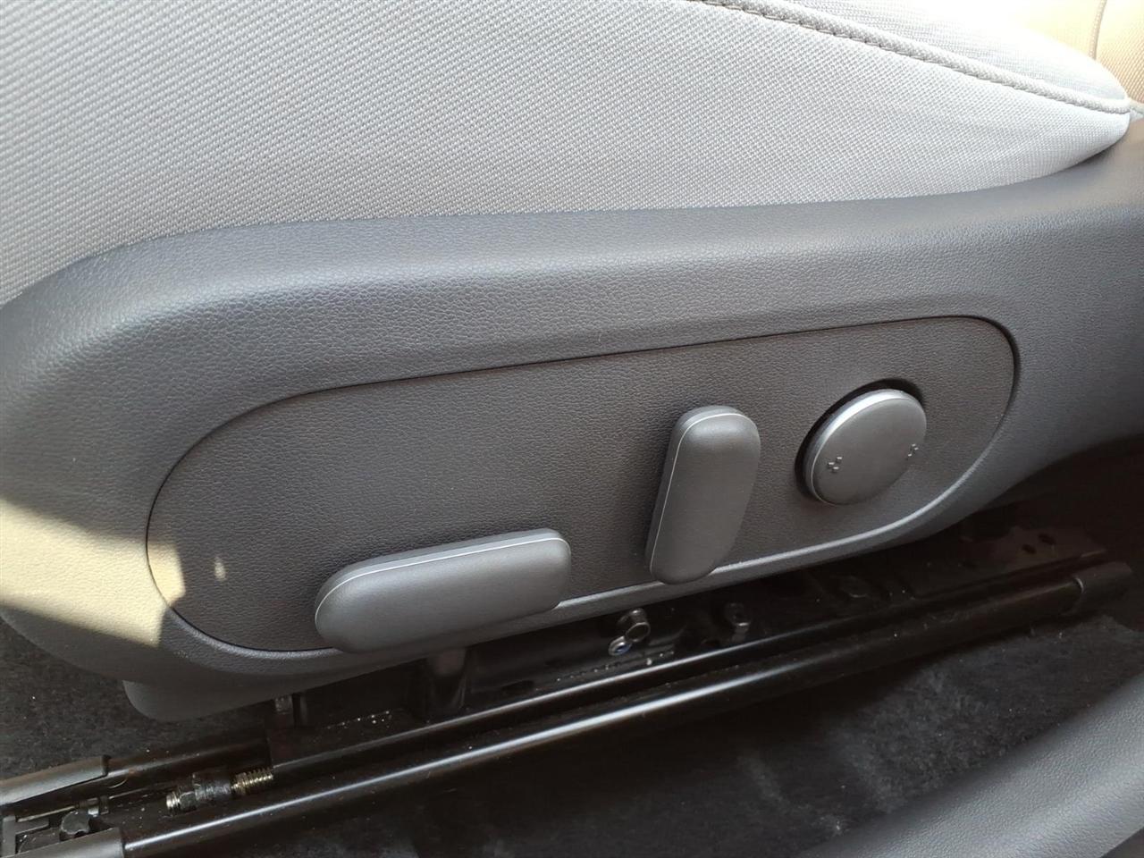 Hyundai Kona SEL FWD 2025