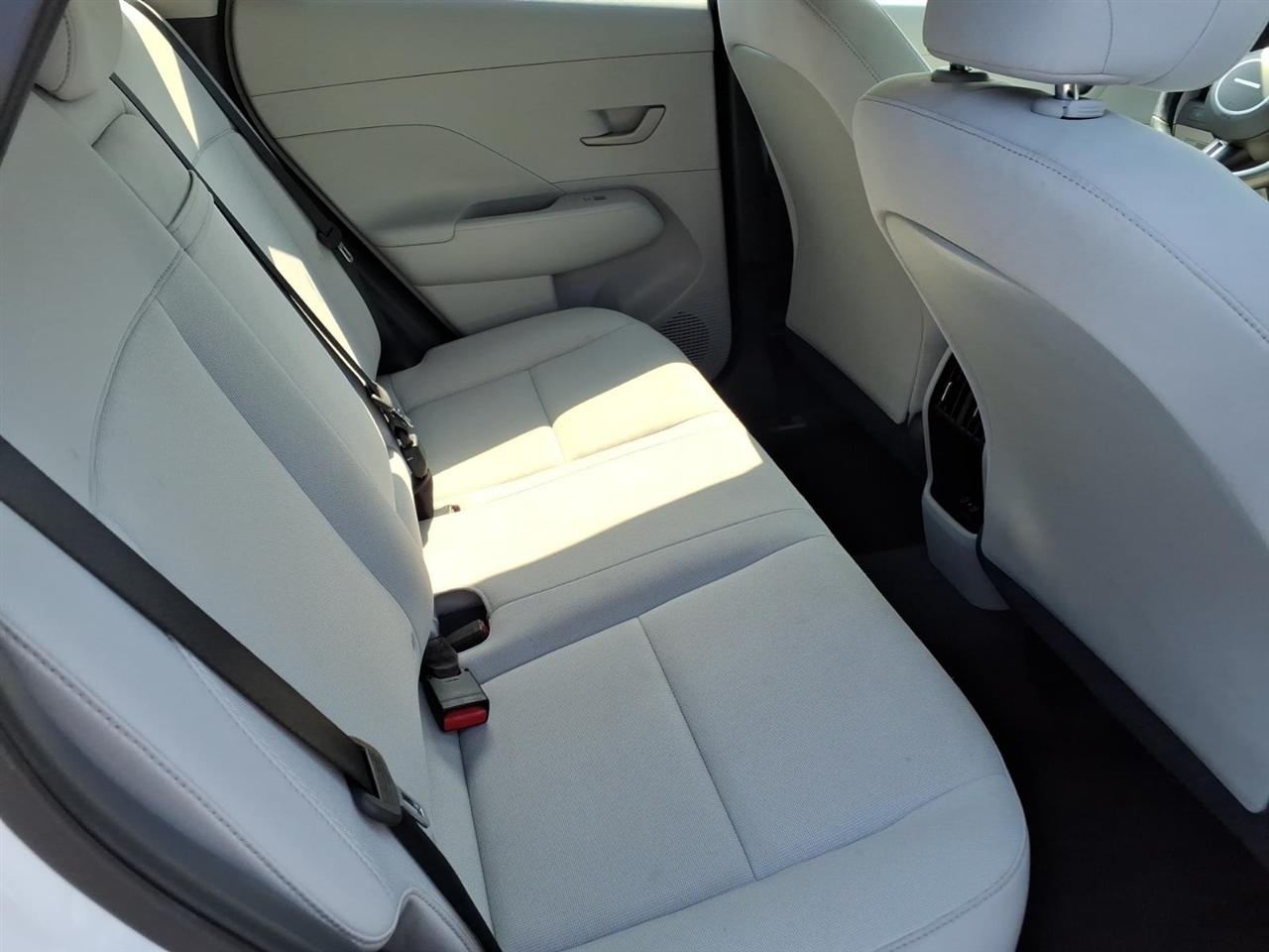 Hyundai Kona SEL FWD 2025