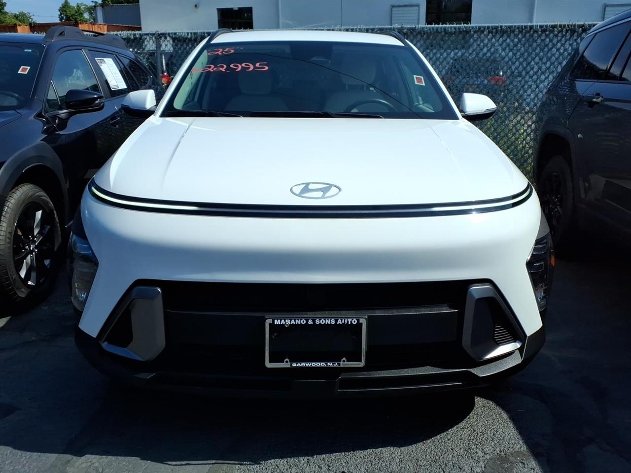 Hyundai Kona SEL FWD 2025