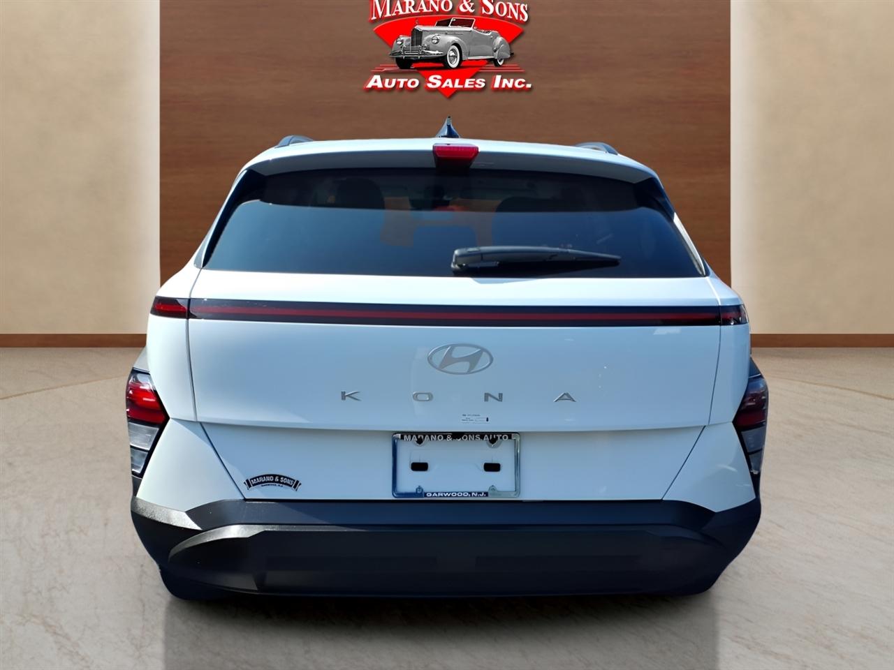 Hyundai Kona SEL FWD 2025