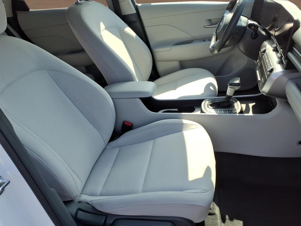 Hyundai Kona SEL FWD 2025