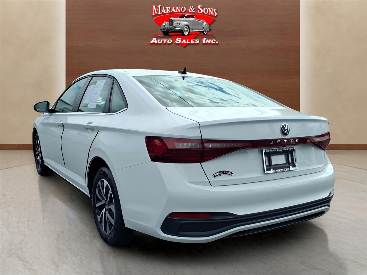 Volkswagen Jetta S Auto 2025