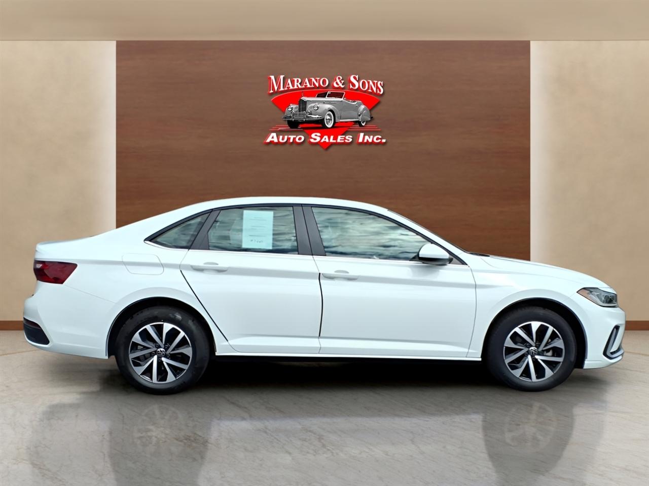 Volkswagen Jetta S Auto 2025
