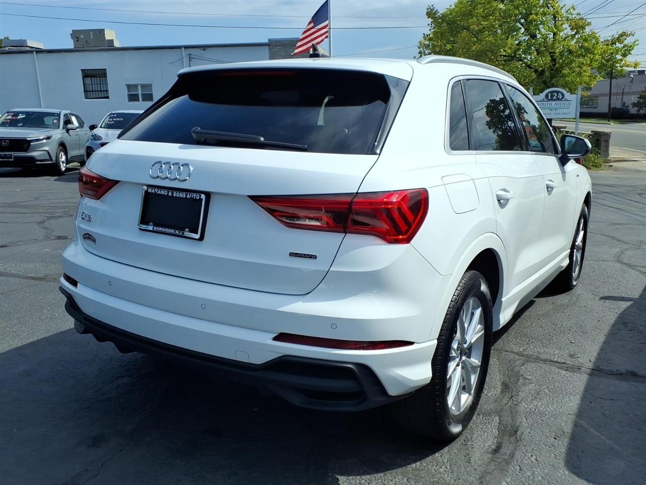 Audi Q3 S line Premium 45 TFSI quattro 2025