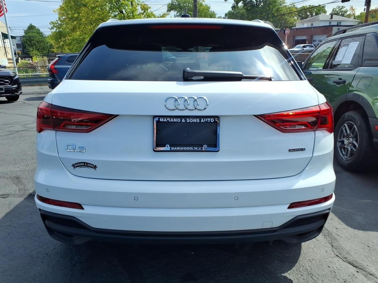 Audi Q3 S line Premium 45 TFSI quattro 2025