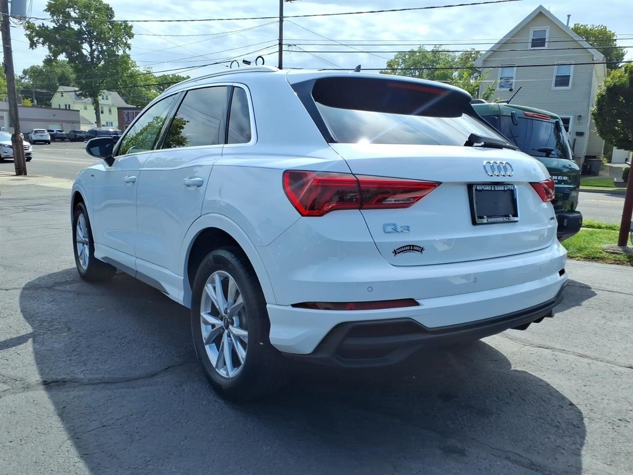 Audi Q3 S line Premium 45 TFSI quattro 2025