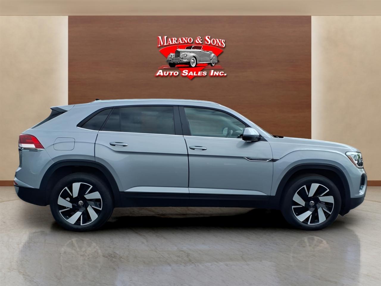 Volkswagen Atlas Cross Sport 2.0T SE w/Technology 4MOTION 2026