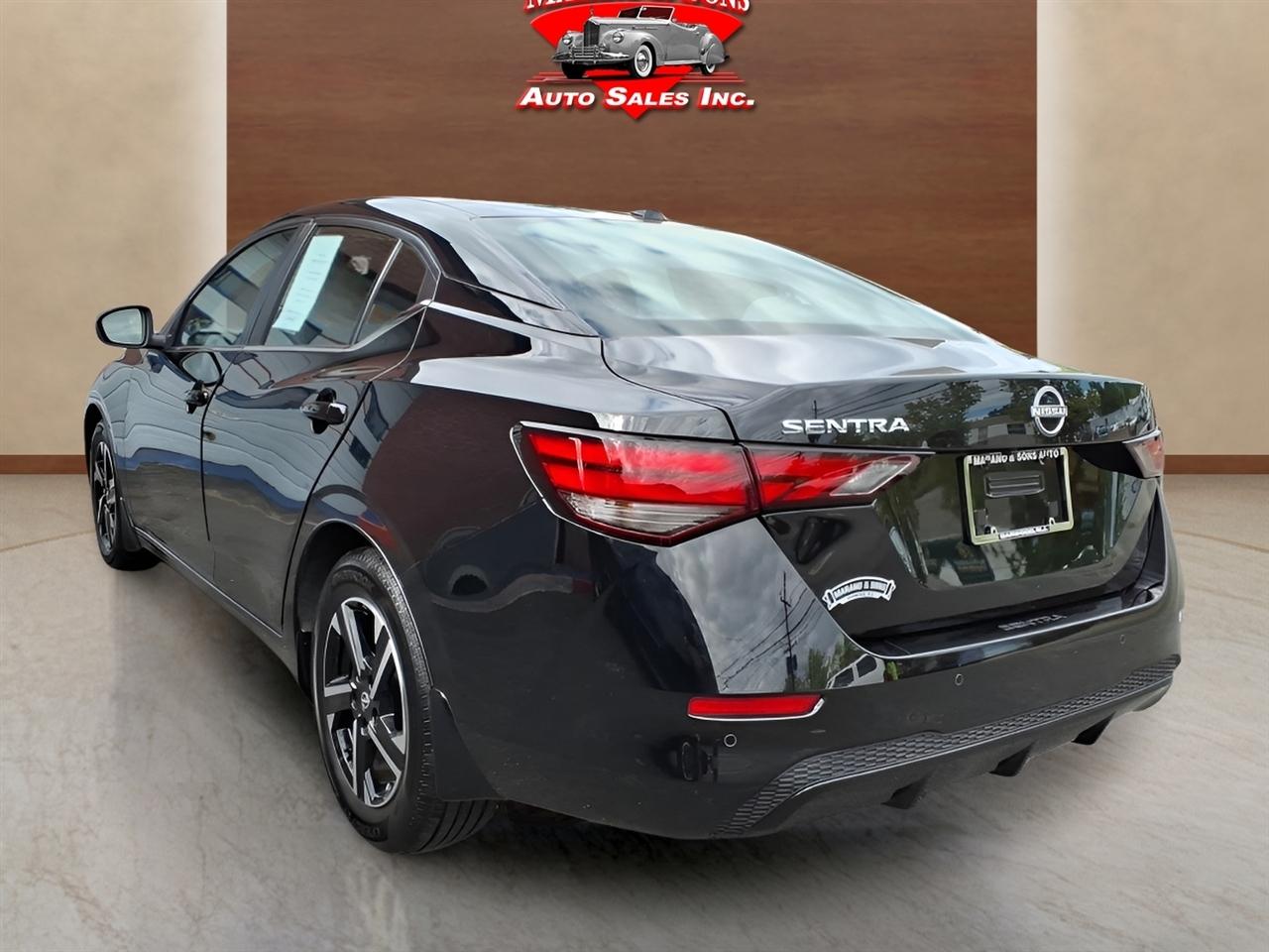 Nissan Sentra SV CVT 2025