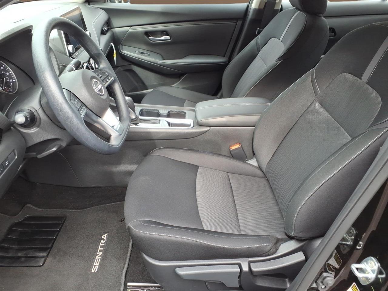 Nissan Sentra SV CVT 2025