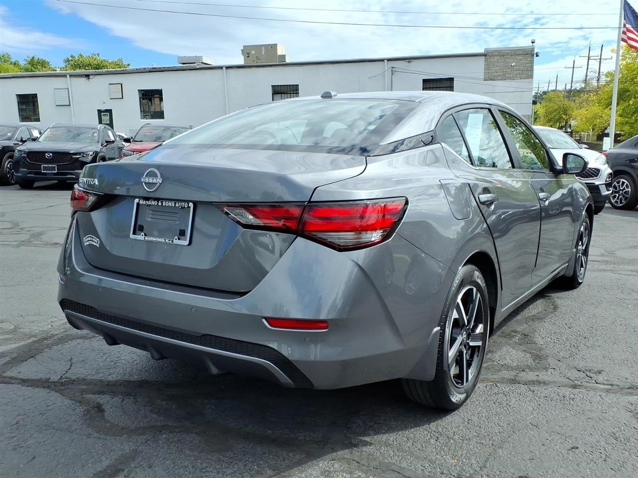 Nissan Sentra SV CVT 2025