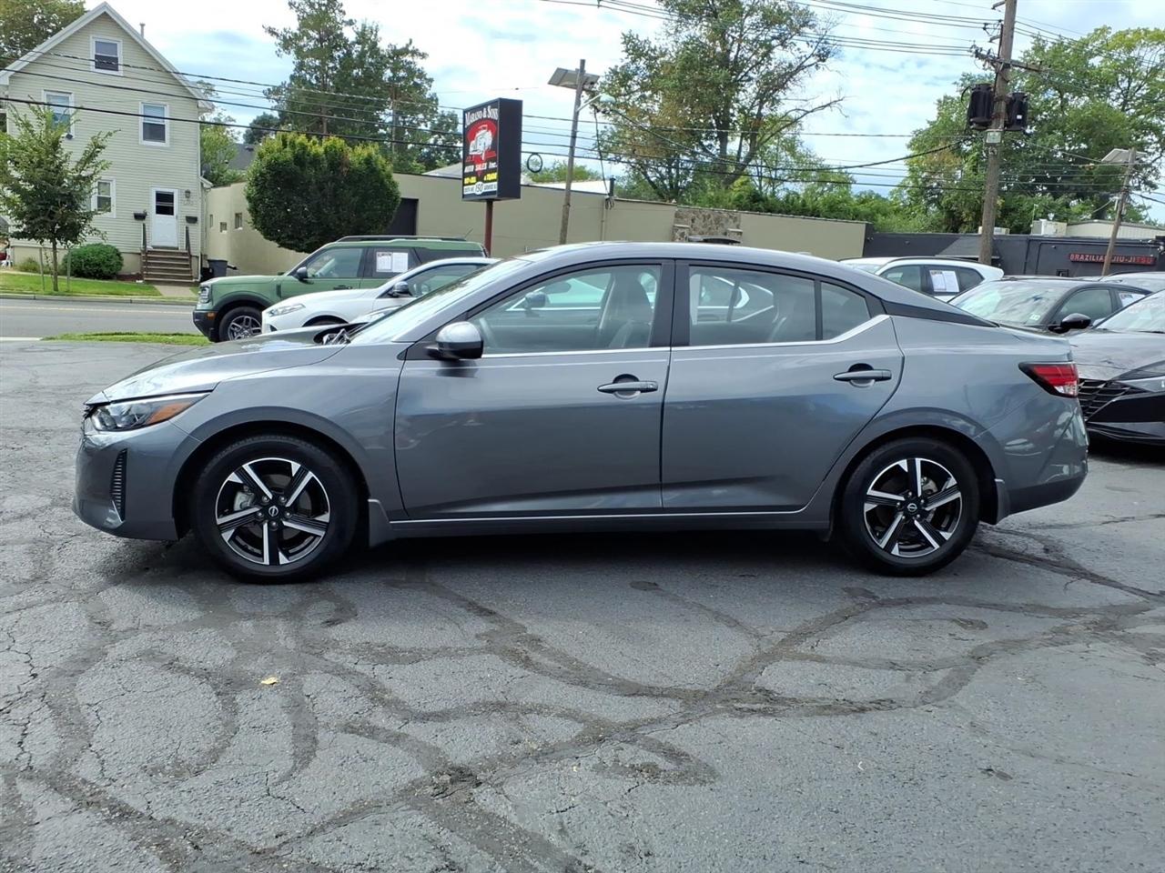 Nissan Sentra SV CVT 2025