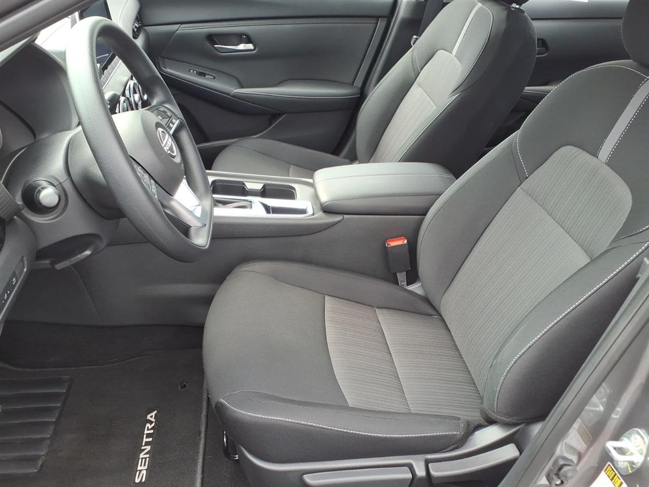 Nissan Sentra SV CVT 2025