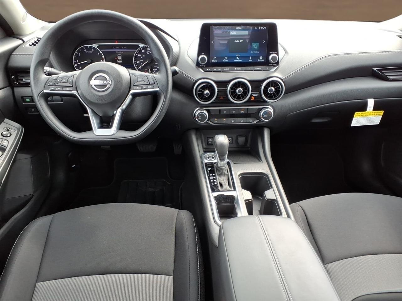 Nissan Sentra SV CVT 2025
