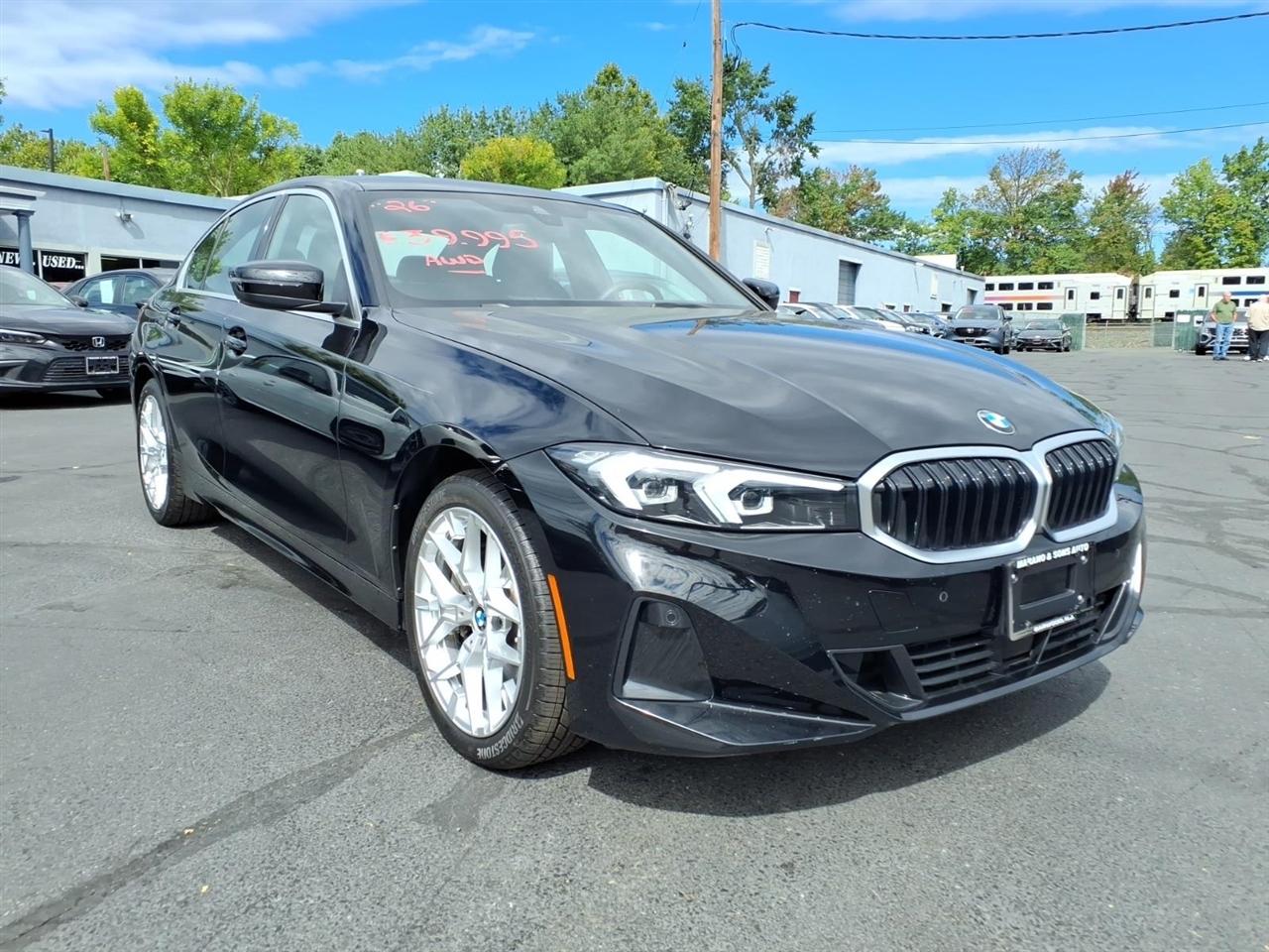 BMW 3 Series 330i NA xDrive Sedan 2026