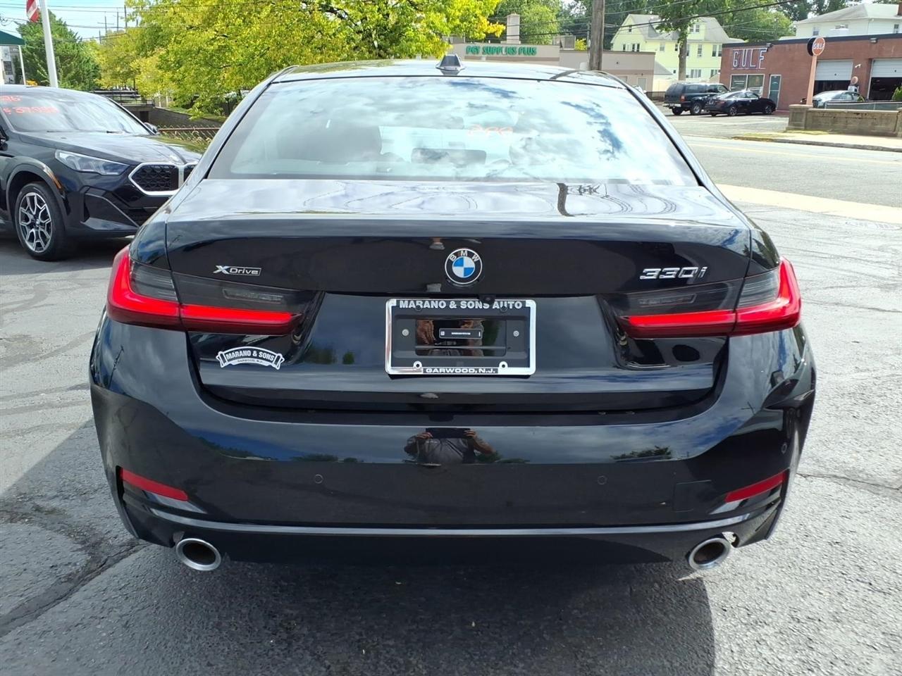 BMW 3 Series 330i NA xDrive Sedan 2026