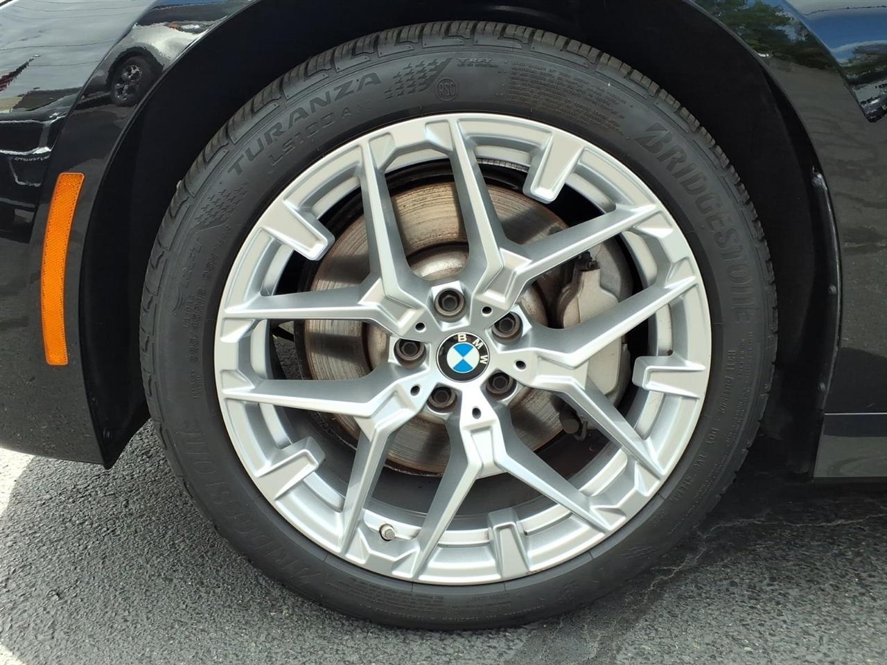 BMW 3 Series 330i NA xDrive Sedan 2026