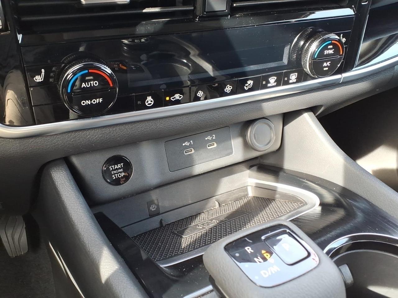 Nissan Rogue AWD SL *Ltd Avail* 2026