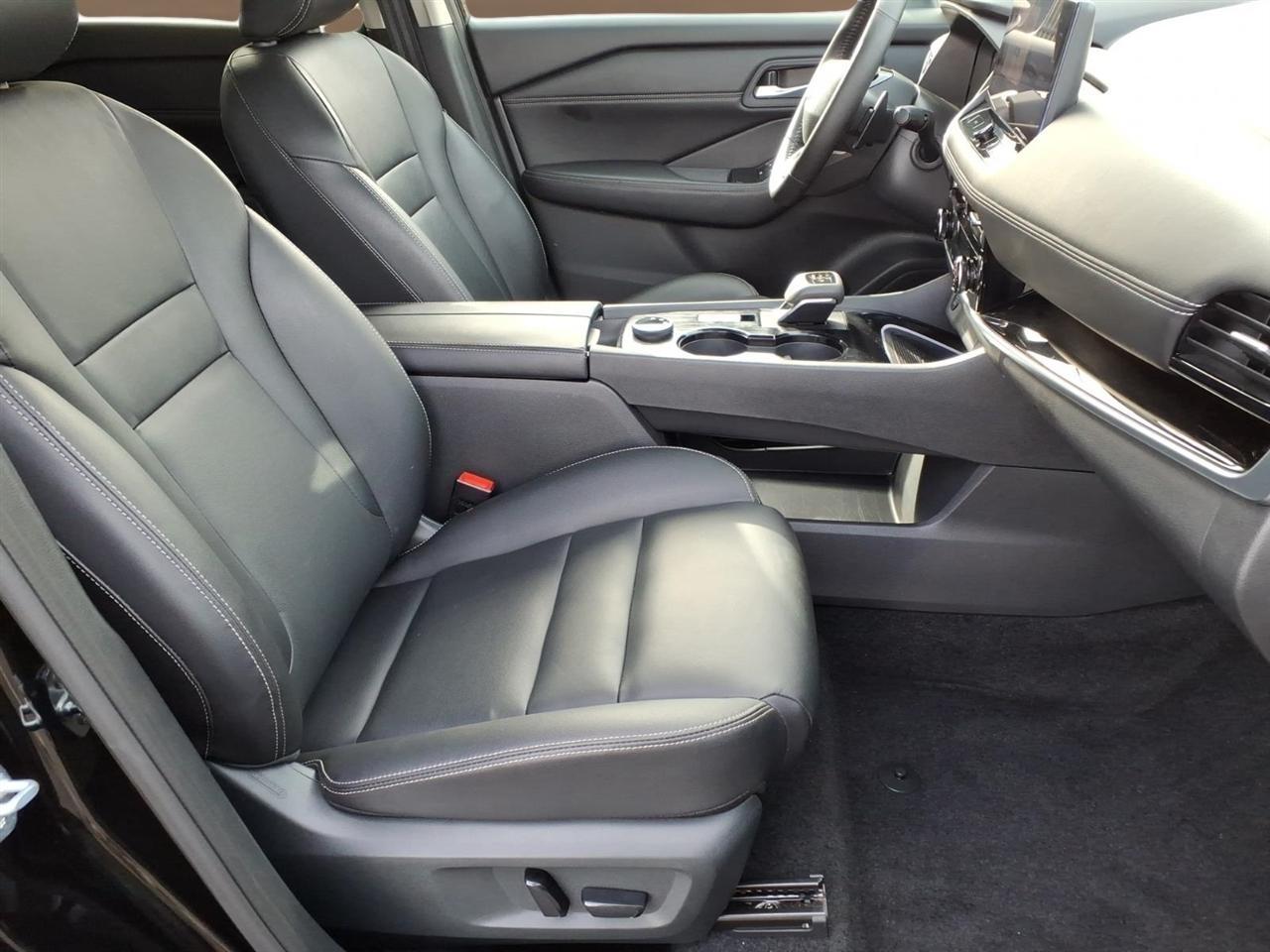 Nissan Rogue AWD SL *Ltd Avail* 2026